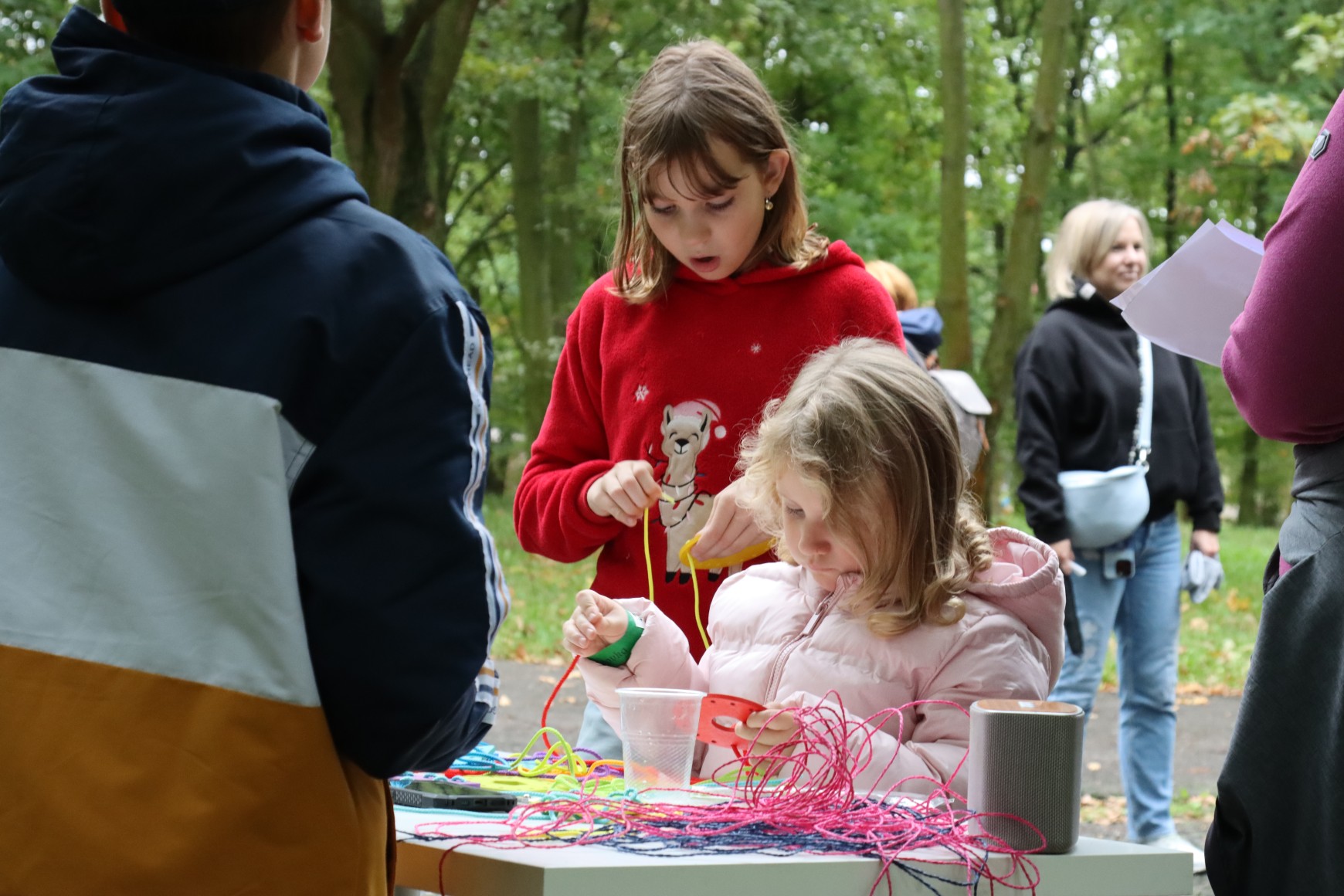 Děti soutěžící na Minecraft Bojovce v Mostě – Bridge Academy