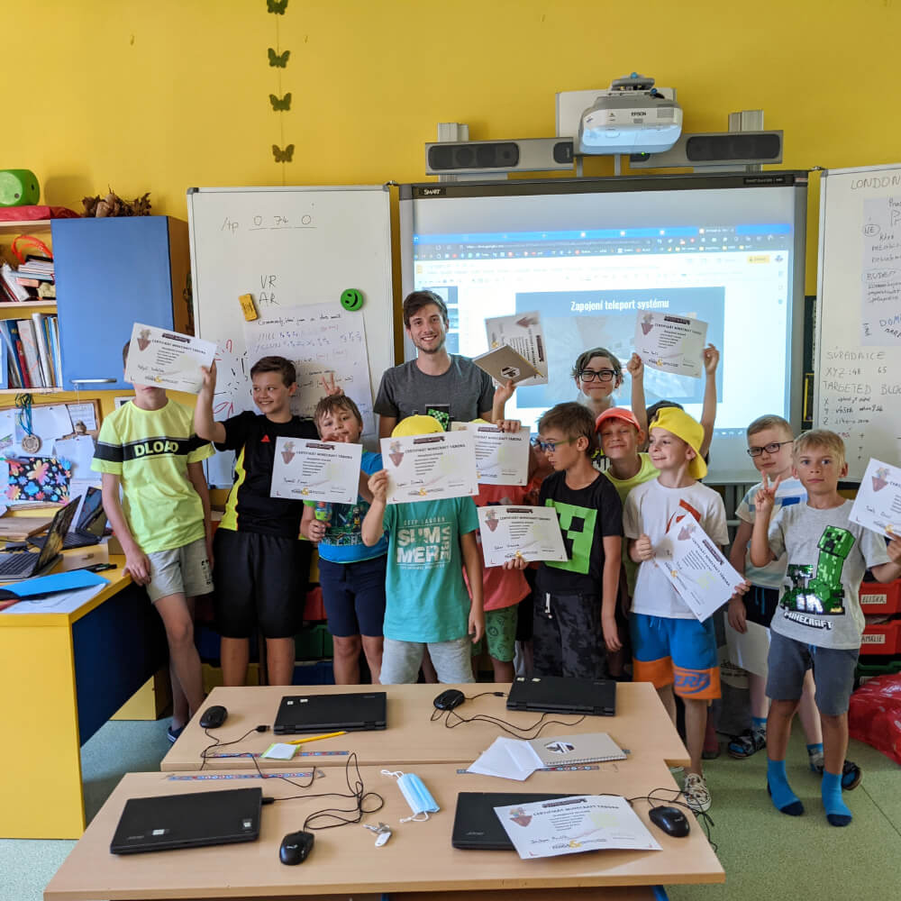 Letní tábory se slevou 10 % – Minecraft, Roblox, AI